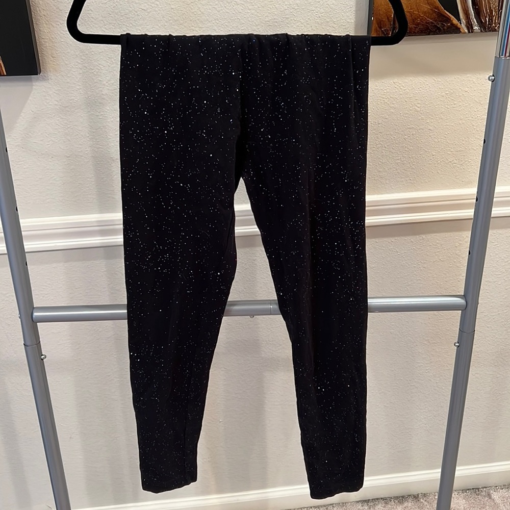 Black leggings